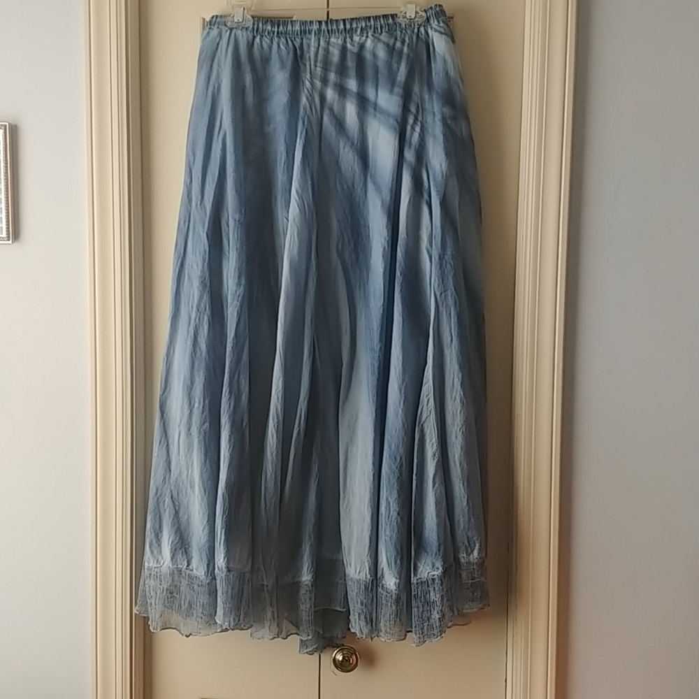 Apu Flowy Midi Skirt